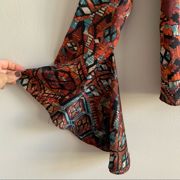 Show Me Your MuMu Geometric pattern boho printed blouse draped sleeve - Picture 3 of 10